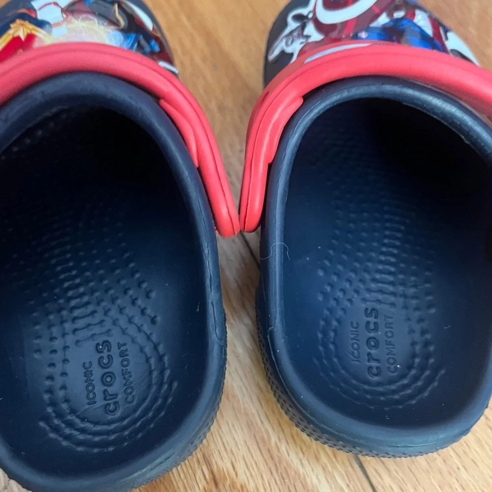Crocs Marvel Avengers Kids Clogs Sandals‎ Size C 4
